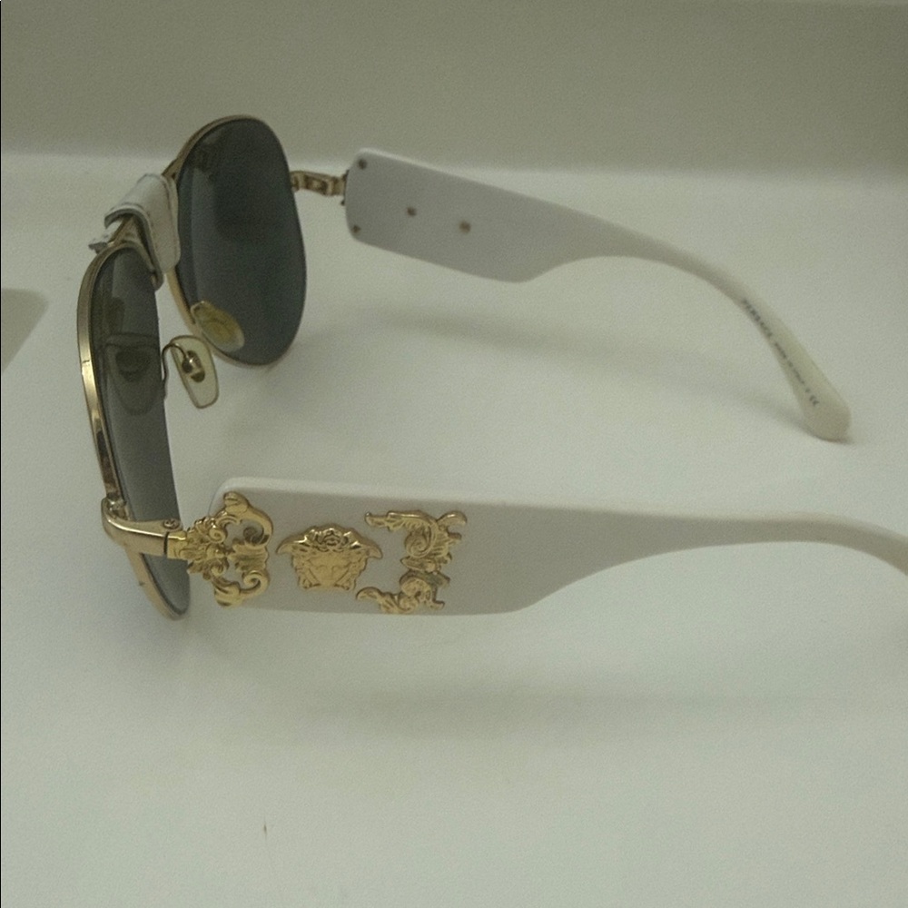Versace Aviator Sunglasses with White Bridge and Gold Trim - Picture 2 of 5